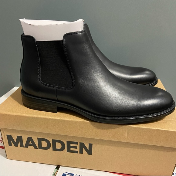 Madden Maxxin Mid Height Slip On Chelsea Boot - Picture 5 of 8